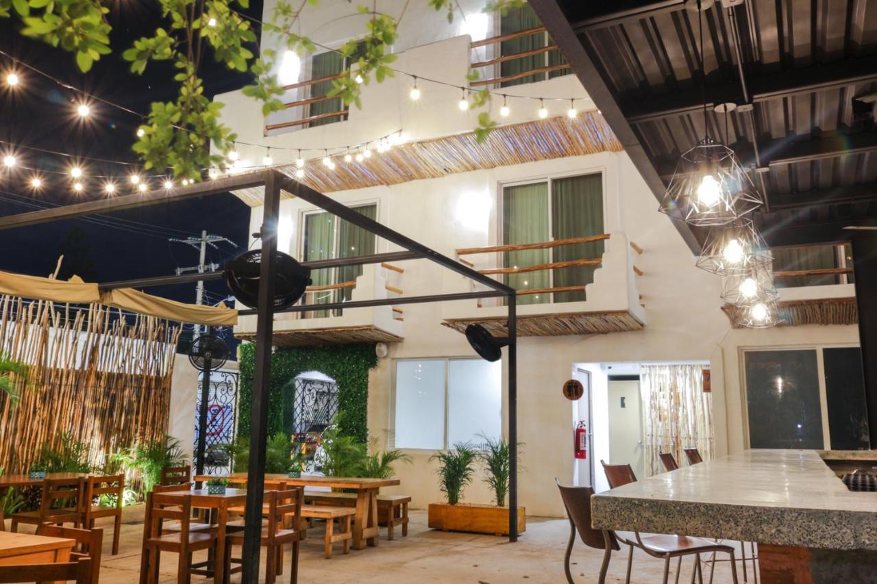 Lucky Duck Pj Hotel Cancun Exterior photo