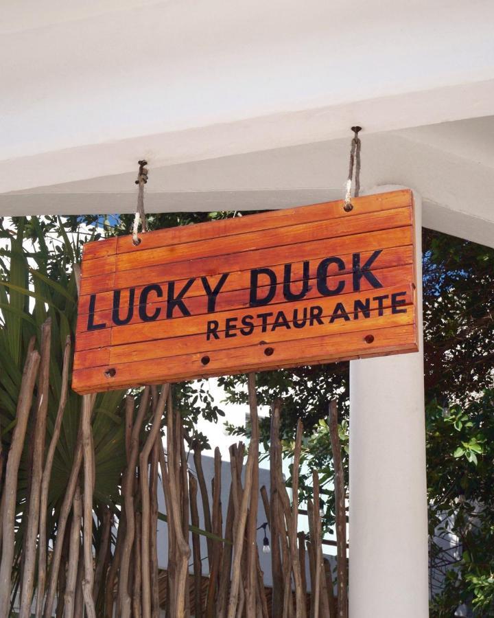 Lucky Duck Pj Hotel Cancun Exterior photo
